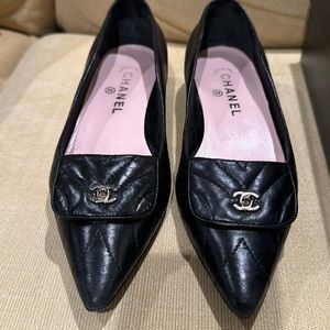 COPY - Classic black flats